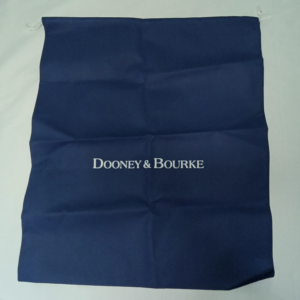 Dooney & Bourke Samba Logo Lock Sac with Keyring NWT - Picture 8 of 12